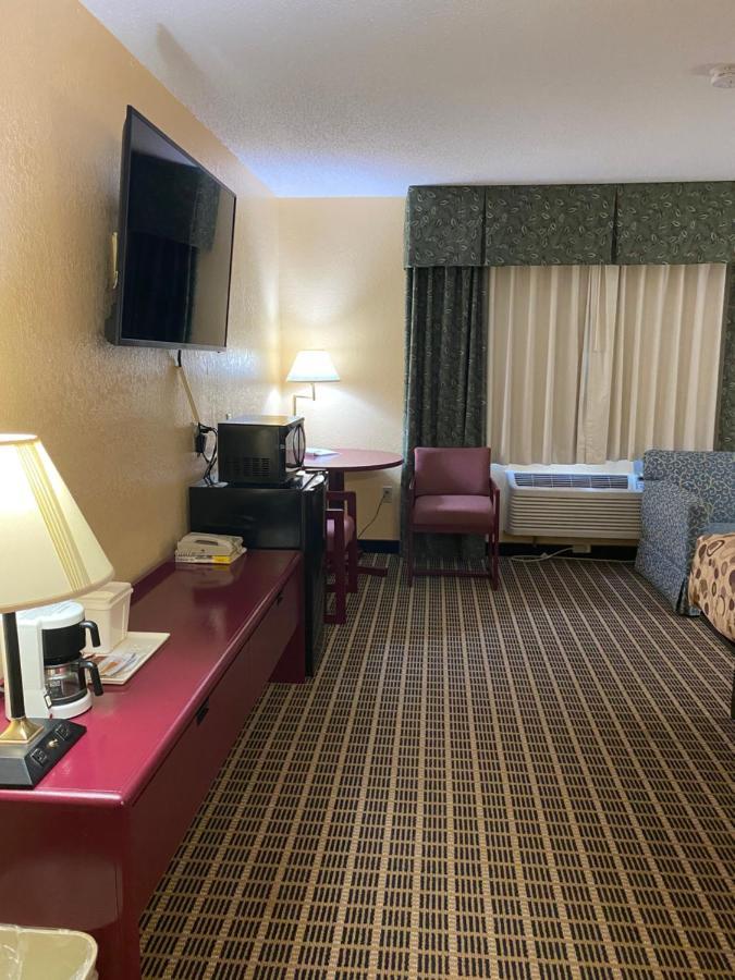 America'S Stay Inn Stewartville Exterior photo